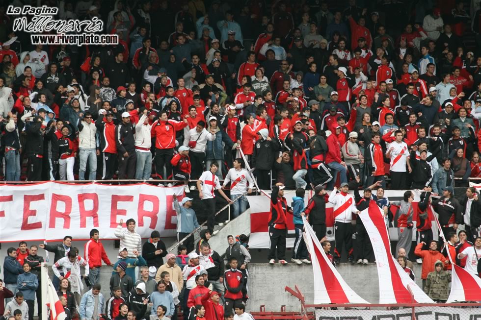 River Plate vs Tigre (CL 2008) 12